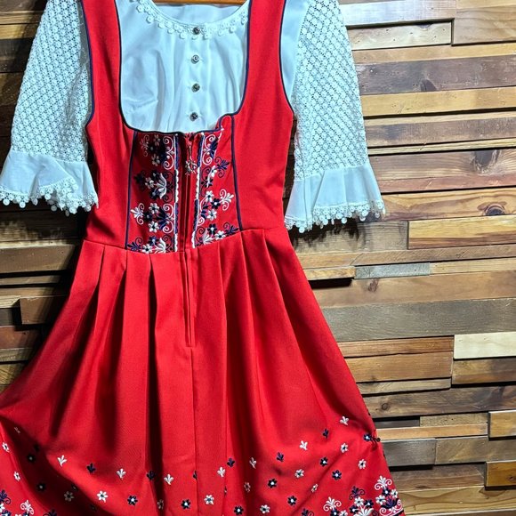 Wench Dress Size 8 - Picture 1 of 7